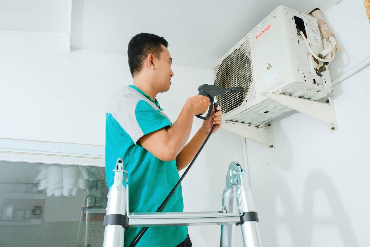 layanan service AC